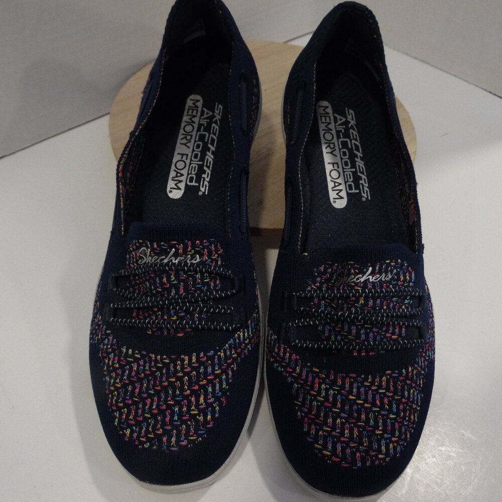 Skechers Slip on Air Cooled Memory Foam Women's Size 6.5 New without tags